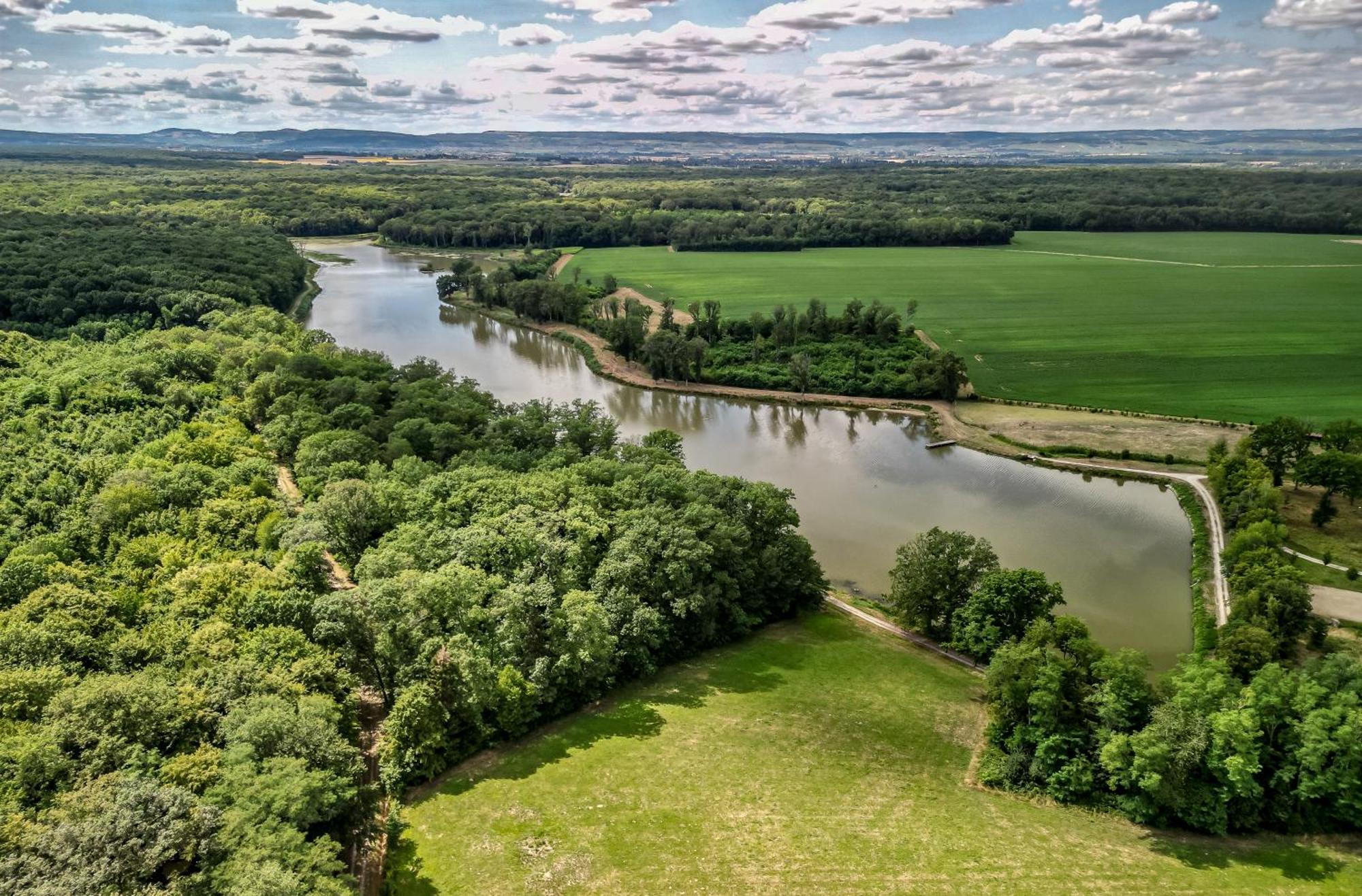 Hameau Des 40 Arpents Hotel Gergy Kültér fotó